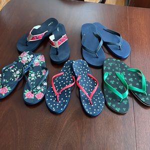 Lot of flip flops - ladies size 9-10 Large 5 pairs